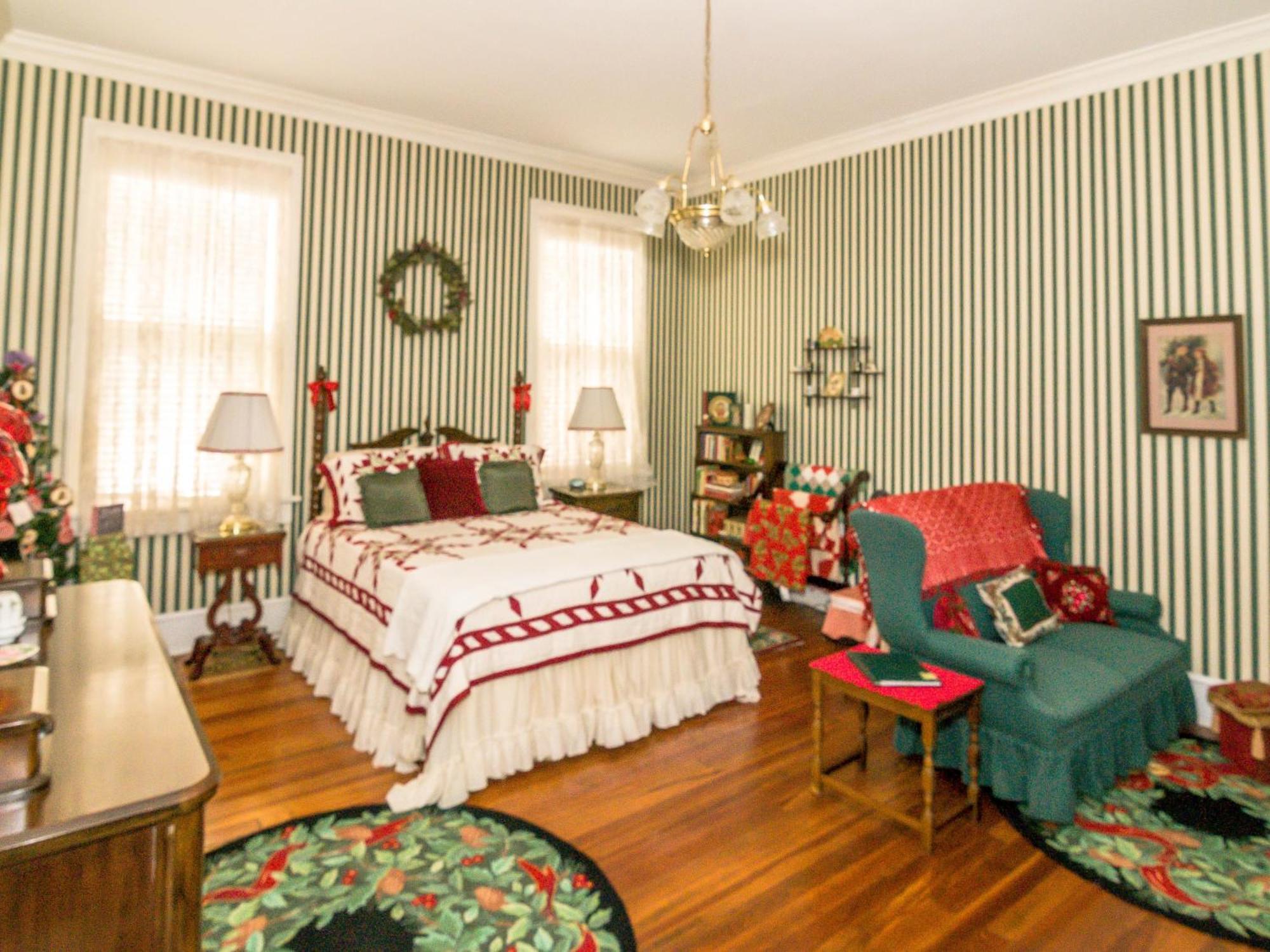 Holly House Of Hamilton Bed and Breakfast Værelse billede