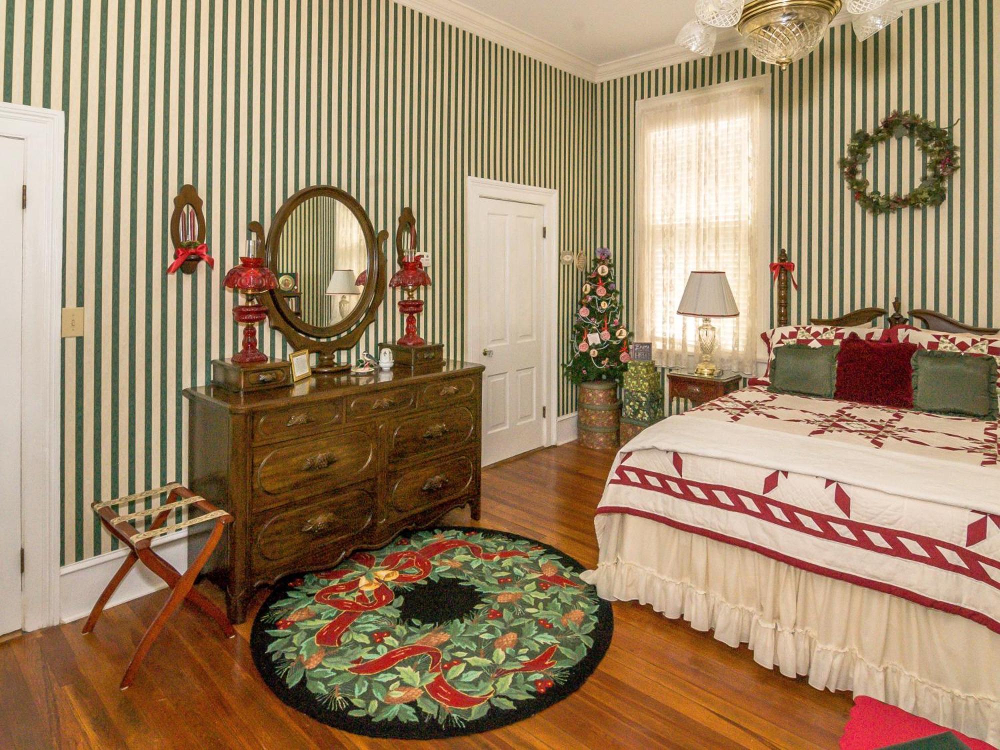Holly House Of Hamilton Bed and Breakfast Værelse billede