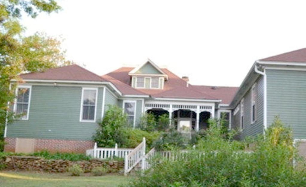Holly House Of Hamilton Bed and Breakfast Eksteriør billede