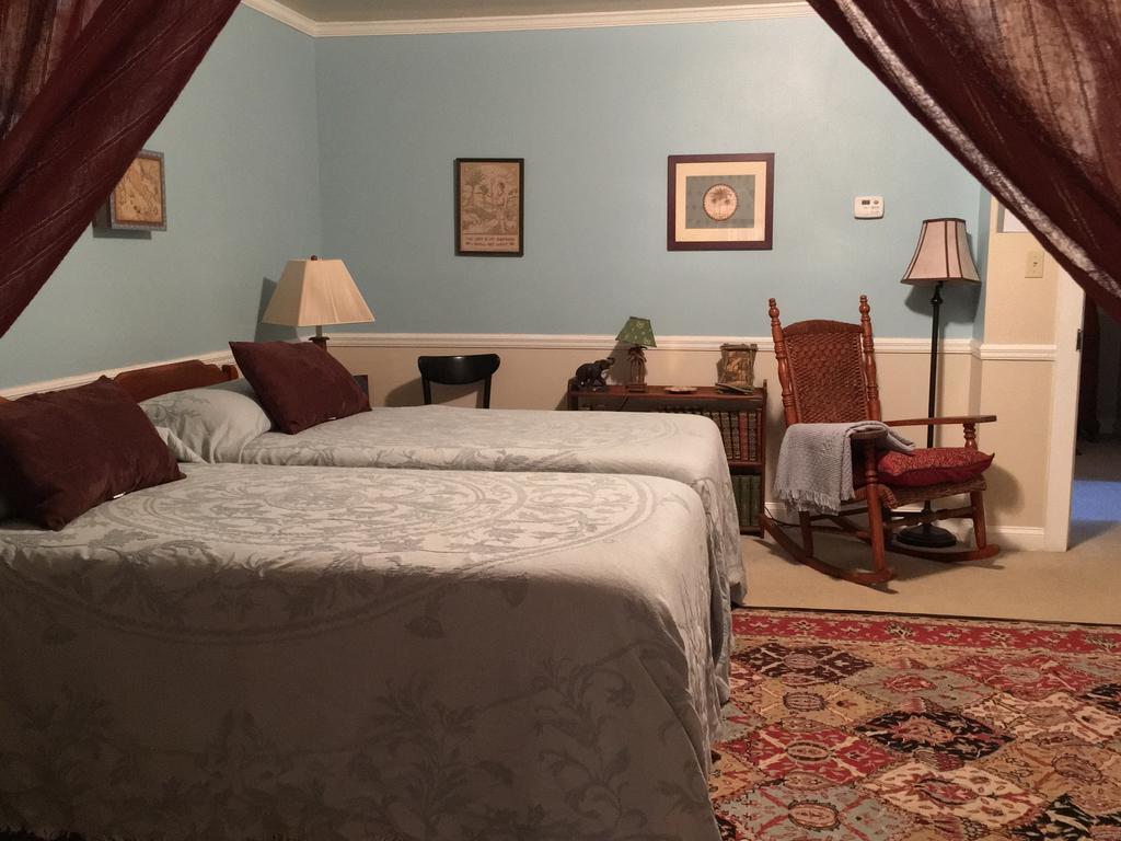 Holly House Of Hamilton Bed and Breakfast Eksteriør billede